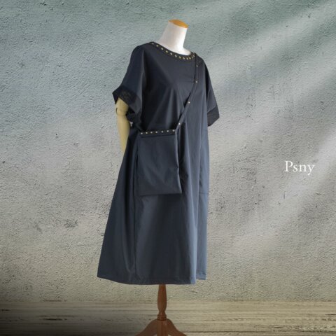 PSNY ジャンパースカート&ワンピース・ブラック ポシェット １枚で決まる服 かぶるだけで決まる 日本製 AP24