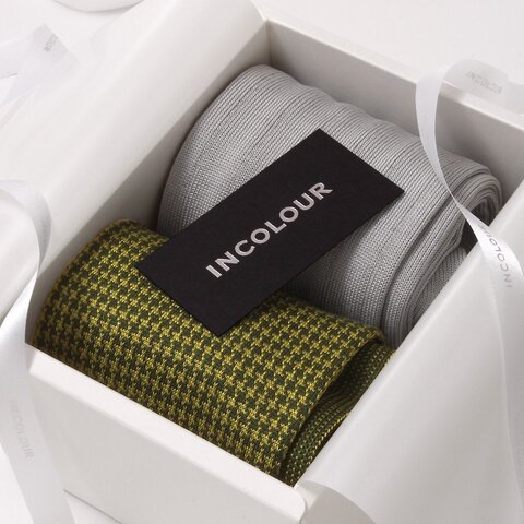 上質な靴下を贈ろう！ メンズソックス2足組ギフトセット －  INCOLOUR ライトグレー＆グリーン