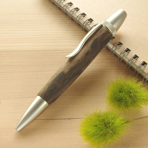 木製ボールペン　クロガキ